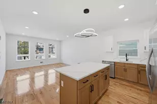 26 Parkhurst St, Newark, NJ 07114 - Photo 8