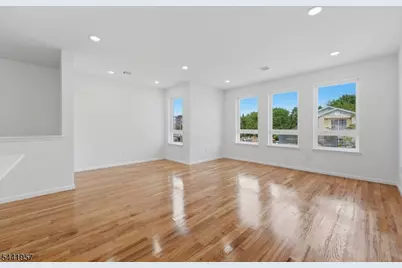 26 Parkhurst St, Newark, NJ 07114 - Photo 18