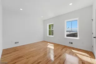 26 Parkhurst St, Newark, NJ 07114 - Photo 12