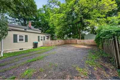 3 Union St, Franklin Township, NJ 08528 - Photo 18