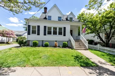 11 Milton Pl #2, Morristown, NJ 07960 - Photo 2