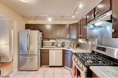 76 Clay St #76, North Brunswick Township, NJ 08902 - Photo 12