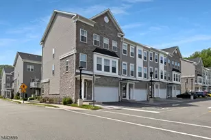 6 Martin Pl, Morris Plains, NJ 07950 - Photo 6