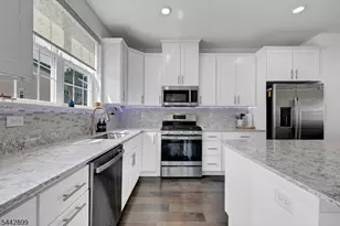 6 Martin Pl, Morris Plains, NJ 07950 - Photo 4
