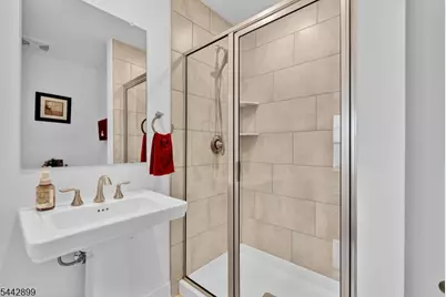 6 Martin Pl, Morris Plains, NJ 07950 - Photo 14