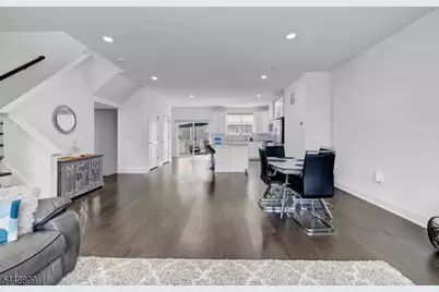 6 Martin Pl, Morris Plains, NJ 07950 - Photo 28