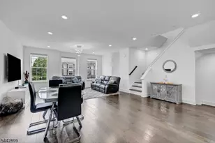 6 Martin Pl, Morris Plains, NJ 07950 - Photo 24
