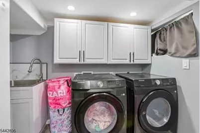 145 Fulton Ave, Fairview, NJ 07022 - Photo 30