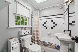 75 Rollinson St, West Orange Township, NJ 07052 - Photo 18