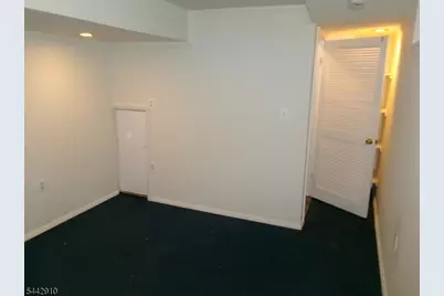 13 Woodhill St, Franklin Township, NJ 08873 - Photo 14