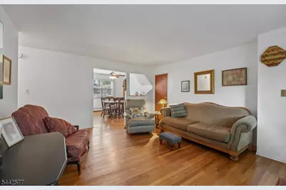 1255A Valley Rd #A, Wayne Twp., NJ 07470 - Photo 6