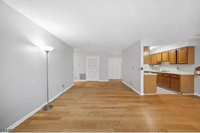 70 Harristown Rd #1, Fair Lawn, NJ 07410 - Photo 8