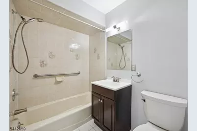 70 Harristown Rd #1, Fair Lawn, NJ 07410 - Photo 20