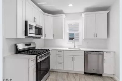 188 N 15th St, Bloomfield Twp., NJ 07003 - Photo 6