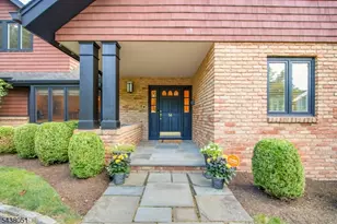14 Denman Ct, Millburn Twp., NJ 07078 - Photo 4