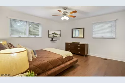 14 Denman Ct, Millburn Twp., NJ 07078 - Photo 20