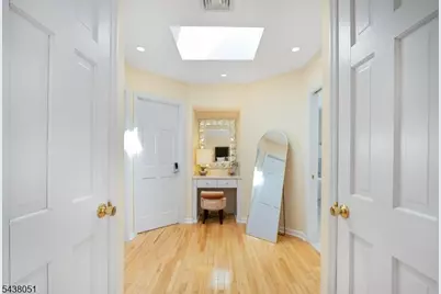 14 Denman Ct, Millburn Twp., NJ 07078 - Photo 26