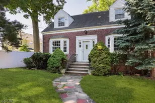 813 Miltonia St, Linden, NJ 07036 - Photo 2