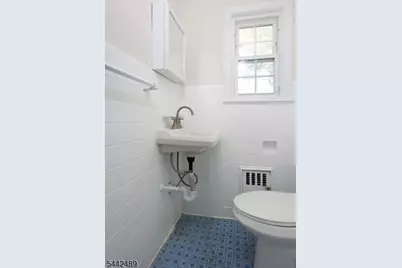 813 Miltonia St, Linden, NJ 07036 - Photo 20