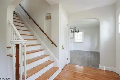 813 Miltonia St, Linden, NJ 07036 - Photo 6