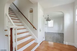 813 Miltonia St, Linden, NJ 07036 - Photo 6