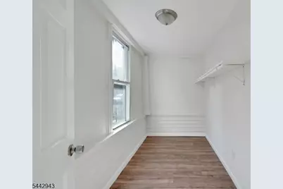 349 Osborne Ter #1, Newark, NJ 07112 - Photo 4