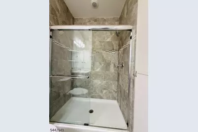 907 Greenland Sq, Highland Park, NJ 08904 - Photo 18