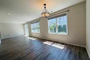 907 Greenland Square, Highland Park, NJ 08904 - Photo 10