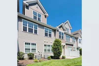907 Greenland Sq, Highland Park, NJ 08904 - Photo 30