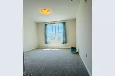 907 Greenland Sq, Highland Park, NJ 08904 - Photo 28