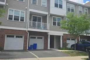907 Greenland Square, Highland Park, NJ 08904 - Photo 1