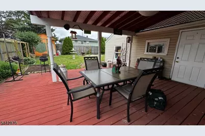 73 Hagaman St, Carteret, NJ 07008 - Photo 16