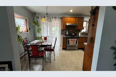 73 Hagaman St, Carteret, NJ 07008 - Photo 8