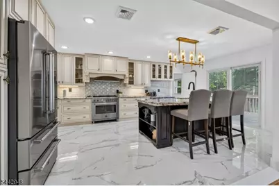 2 Country Club Ct, Livingston, NJ 07039 - Photo 6