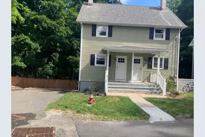 16 Wishing Well Rd #1, Hamburg, NJ 07419 - Photo 2