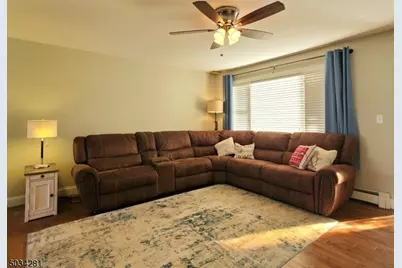 314 Jasinski Ave, Manville, NJ 08835 - Photo 6