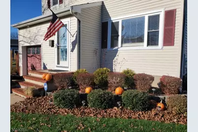 314 Jasinski Ave, Manville, NJ 08835 - Photo 2