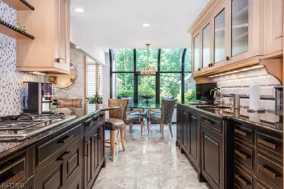 32 Robinhood Dr, Mountain Lakes, NJ 07046 - Photo 8
