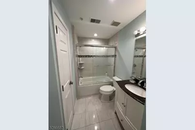 93 Lakeview Ct, Pompton Lakes, NJ 07442 - Photo 12