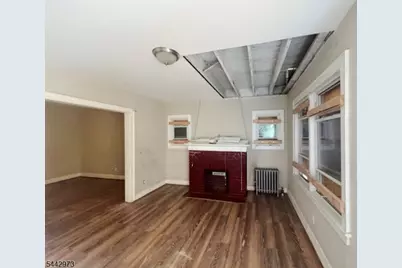 52 Olympic Ter, Irvington, NJ 07111 - Photo 4