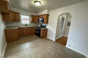 315 W Price St, Linden, NJ 07036 - Photo 4