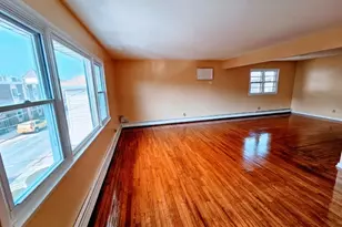 16 Dover St, Newark, NJ 07106 - Photo 2