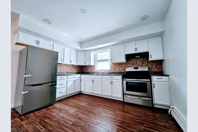 16 Dover St #2, Newark, NJ 07106 - Photo 1