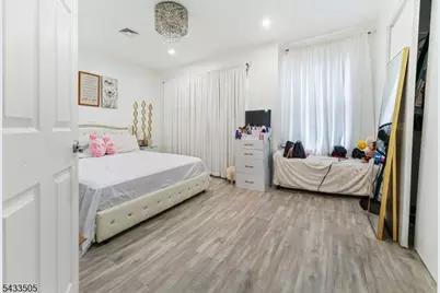110.5 Clark Pl #.5, Elizabeth, NJ 07206 - Photo 10