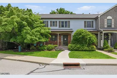 15 Wood Duck Ct #15, Allamuchy Township, NJ 07840 - Photo 2