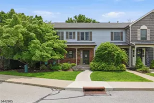 15 Wood Duck Ct, Allamuchy Township, NJ 07840 - Photo 2