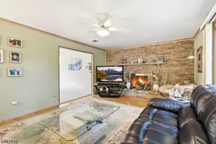 37 Continental Rd, Parsippany, NJ 07950 - Photo 6