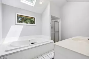 37 Continental Rd, Parsippany, NJ 07950 - Photo 20
