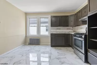 196 Broughton Ave, Bloomfield, NJ 07003 - Photo 4