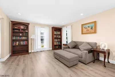 1 Dorado Ct, Gloucester Township, NJ 08021 - Photo 4